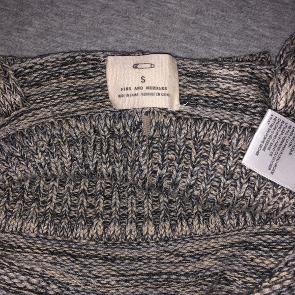 Ribbed Knit Cropped Tank - Picture 4 of 6